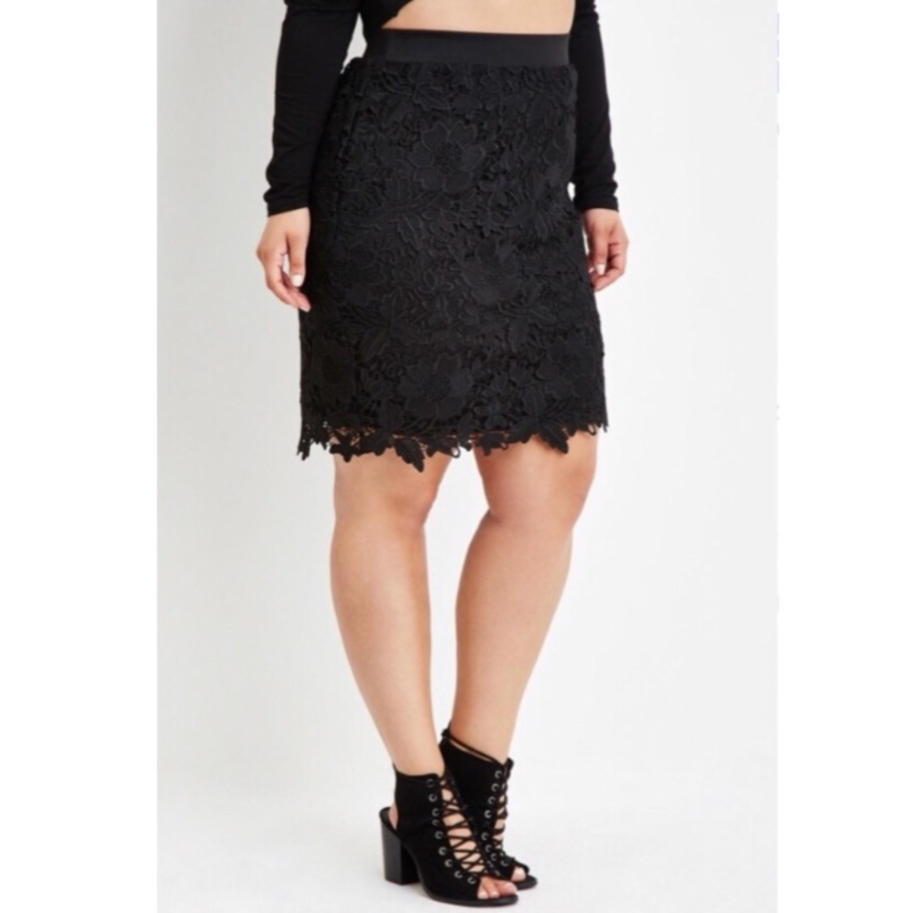 FOREVER21+ Floral Skirt